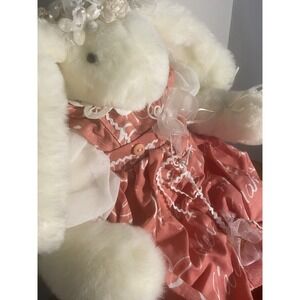 Vintage Bunnies by the Bay (Aimee) Limited Edition in Excellent Condition - 18"